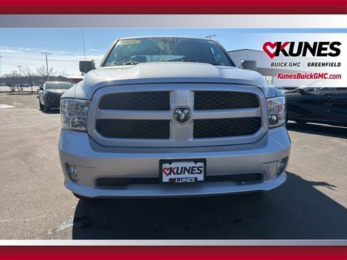 Used 2018 RAM 1500 Express image 12