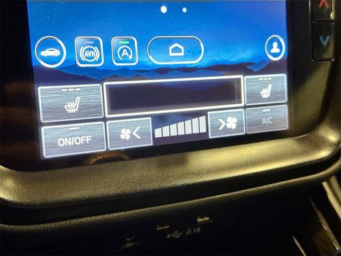 Used 2022 Subaru Outback Wilderness image 17