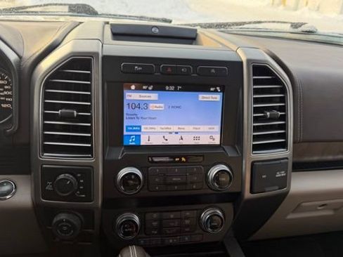 Used 2019 Ford F150 Limited w/ Trailer Tow Package image 18