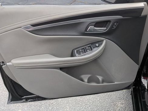 Used 2019 Chevrolet Impala LS FWD image 12