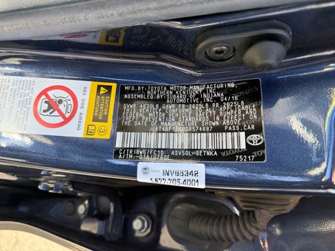 Used 2016 Toyota Camry LE image 25