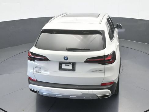 Used 2025 BMW X5 xDrive50e AWD/4WD image 53
