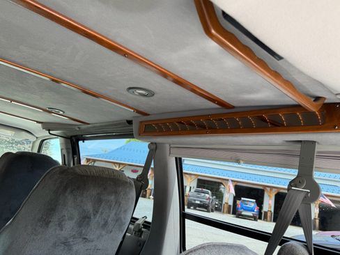 Used 2003 Chevrolet Astro RWD image 22