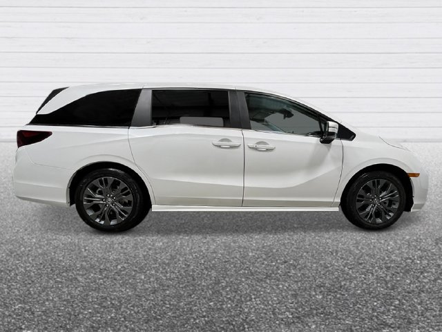 New 2027 Honda Odyssey Touring image 8