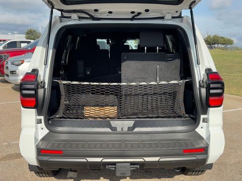 Certified 2025 Toyota 4Runner SR5 image 7