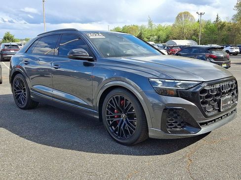 Used 2024 Audi SQ8 Prestige AWD/4WD image 3