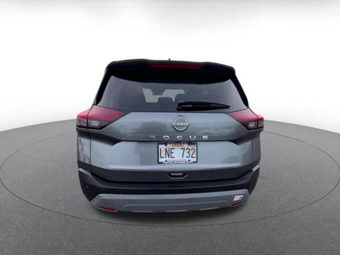 Used 2023 Nissan Rogue S FWD image 12
