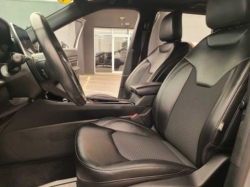 Used 2022 Jeep Compass Latitude w/ Convenience Group AWD/4WD image 16