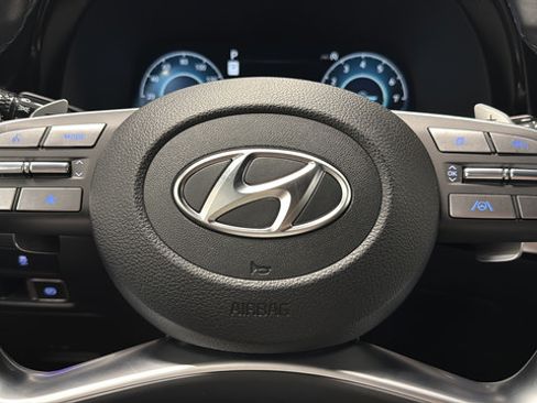 Used 2024 Hyundai Palisade Calligraphy AWD/4WD image 16