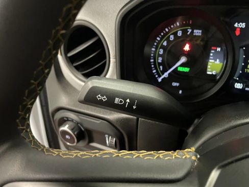 Used 2024 Jeep Wrangler Unlimited w/ Convenience Group AWD/4WD image 25