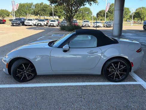 Used 2024 MAZDA MX-5 Miata Grand Touring RWD image 6