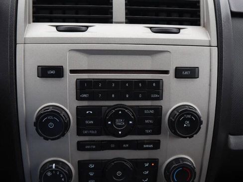Used 2011 Ford Escape XLT image 28