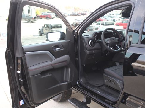 New 2026 Chevrolet Colorado Z71 image 8