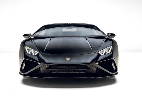 Used 2021 Lamborghini Huracan EVO RWD image 3