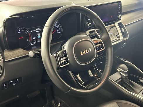 Used 2022 Kia Sorento EX FWD image 14