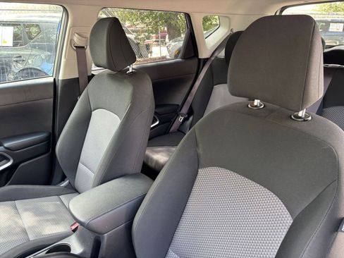 Used 2025 Kia Soul LX w/ LX Technology Package FWD image 34