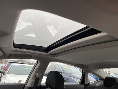 Certified 2025 Honda Accord SE image 29