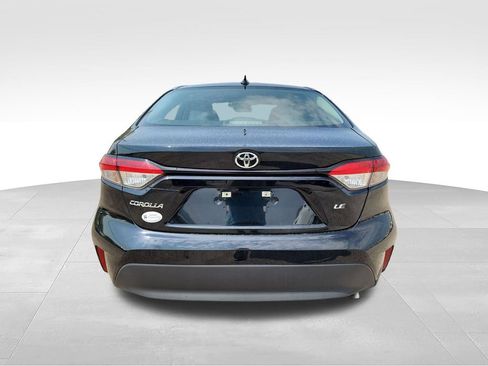 Used 2024 Toyota Corolla LE FWD image 7