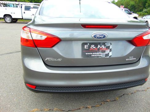 Used 2013 Ford Focus SE FWD image 33