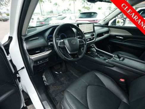 Used 2024 Toyota Grand Highlander FWD image 14