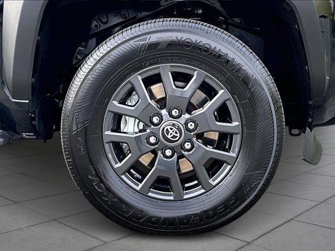 Used 2025 Toyota 4Runner SR5 image 10