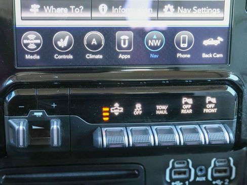 Used 2019 RAM 1500 Limited AWD/4WD image 22