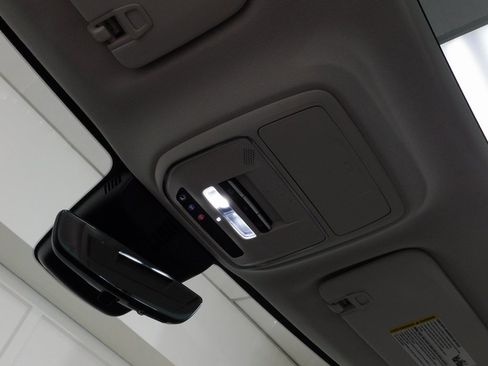 Used 2024 GMC Acadia Denali image 76