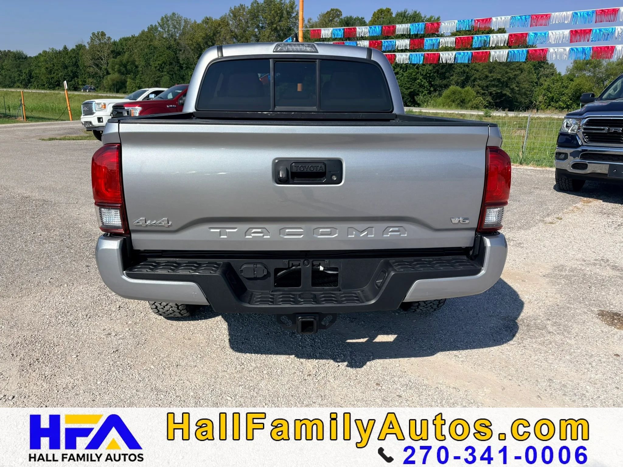 Used 2021 Toyota Tacoma SR AWD/4WD image 4