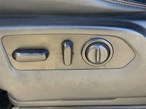 Certified 2021 GMC Sierra 1500 AT4 image 26