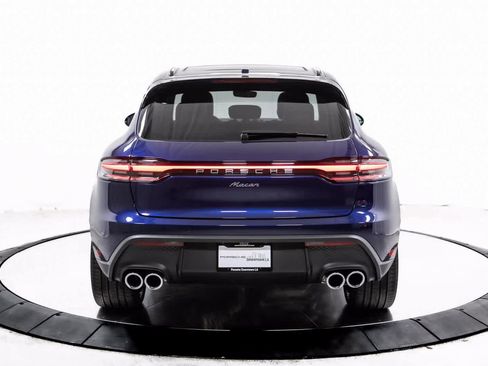 Certified 2025 Porsche Macan image 6