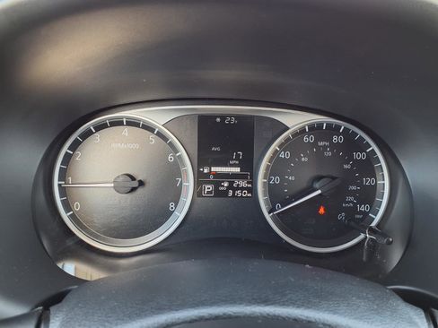 Used 2025 Nissan Kicks Play S image 13