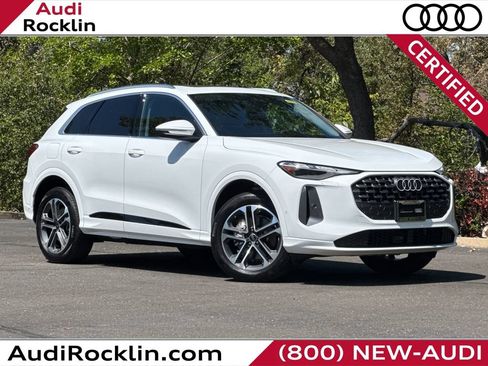 Certified 2025 Audi Q5 Premium AWD/4WD image 1
