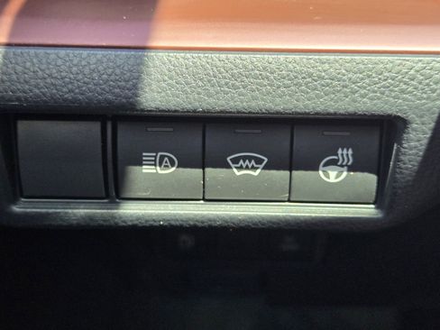 Used 2024 Toyota Prius Prime FWD image 22