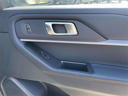 New 2026 Ford Explorer Tremor w/ Tremor Convenience Package image 27