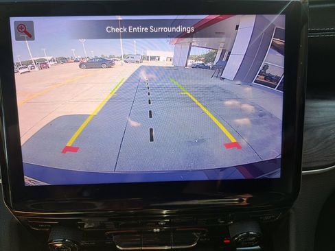 Used 2021 Jeep Grand Cherokee L Limited RWD image 11