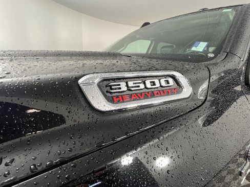 Used 2020 RAM 3500 Laramie image 8