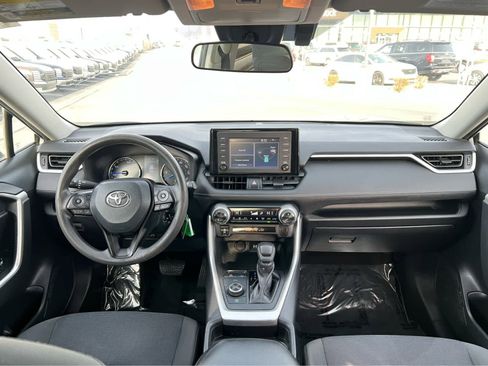 Used 2019 Toyota RAV4 LE image 24