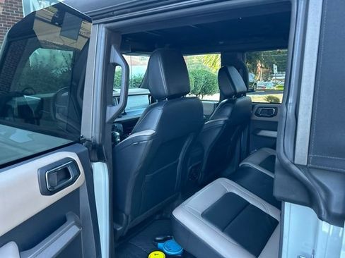Used 2023 Ford Bronco Wildtrak AWD/4WD image 8