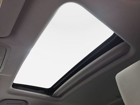 Used 2017 Honda CR-V EX image 30