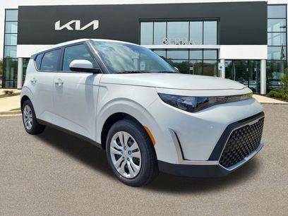 New 2025 Kia Soul LX