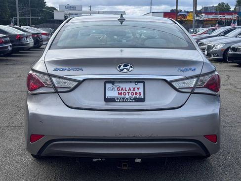 Used 2013 Hyundai Sonata Hybrid FWD image 5