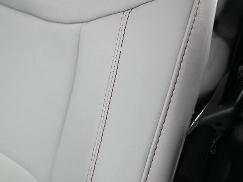 New 2026 Ford Explorer Active w/ Active Comfort Package image 14