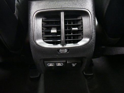 Used 2022 Jeep Cherokee Limited w/ Mopar Interior Package image 16