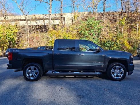 Used 2017 Chevrolet Silverado 1500 LTZ Z71 image 9