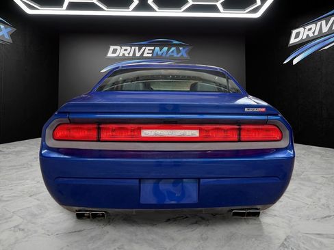 Used 2012 Dodge Challenger SRT8 RWD image 6