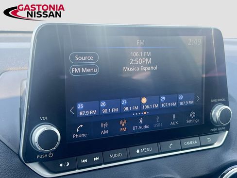 Used 2022 Nissan Sentra SR w/ Trunk Package image 18