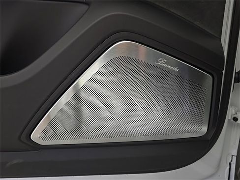 New 2025 Porsche Cayenne GTS image 17