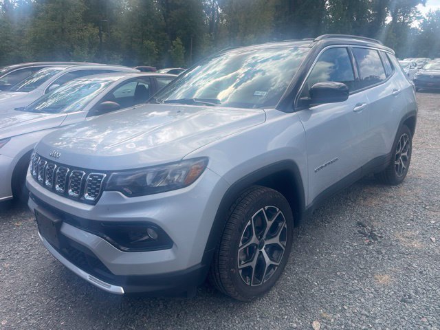 Used 2025 Jeep Compass Limited AWD/4WD image 1