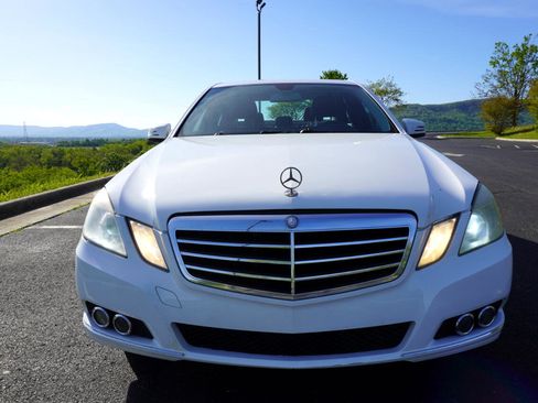 Used 2011 Mercedes-Benz E 350 E350 Sedan 4MATIC image 2
