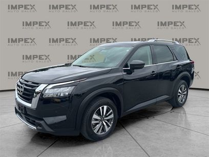 Used 2025 Nissan Pathfinder SL